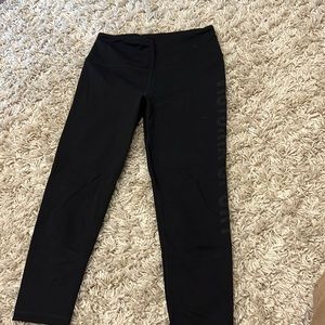 Victoria Sport Cropped Leggings